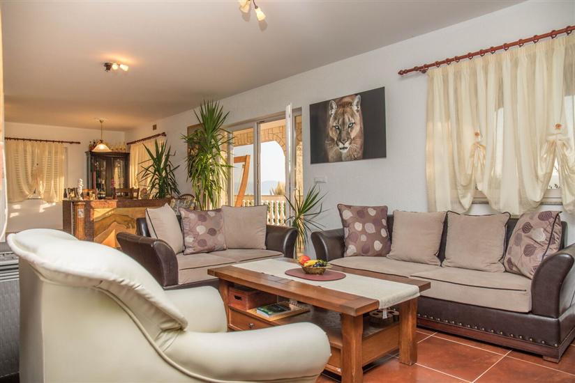 Apartment A3, for 6 persons