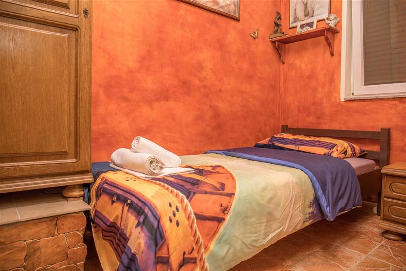 Apartment A3, for 6 persons