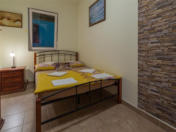 Apartment A3, for 6 persons