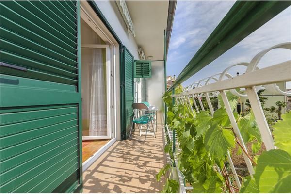 Room S4, for 2 persons