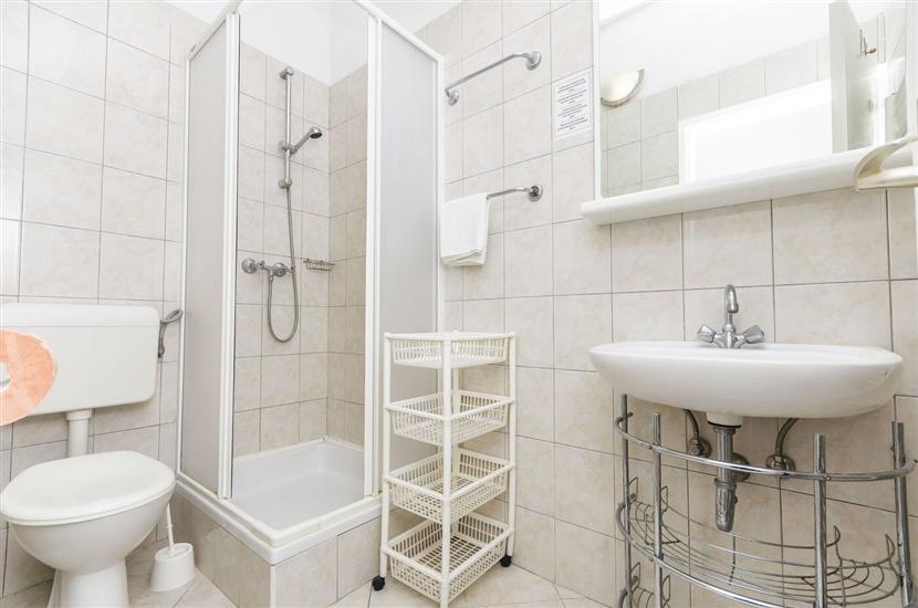 Apartment A2, for 4 persons