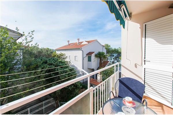 Room S8, for 2 persons