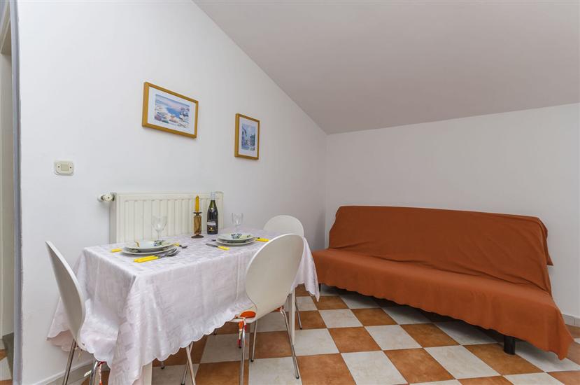 Apartment A1, for 3 persons