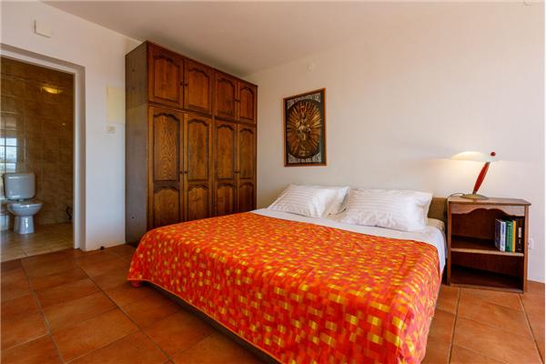 Apartment A4, for 3 persons