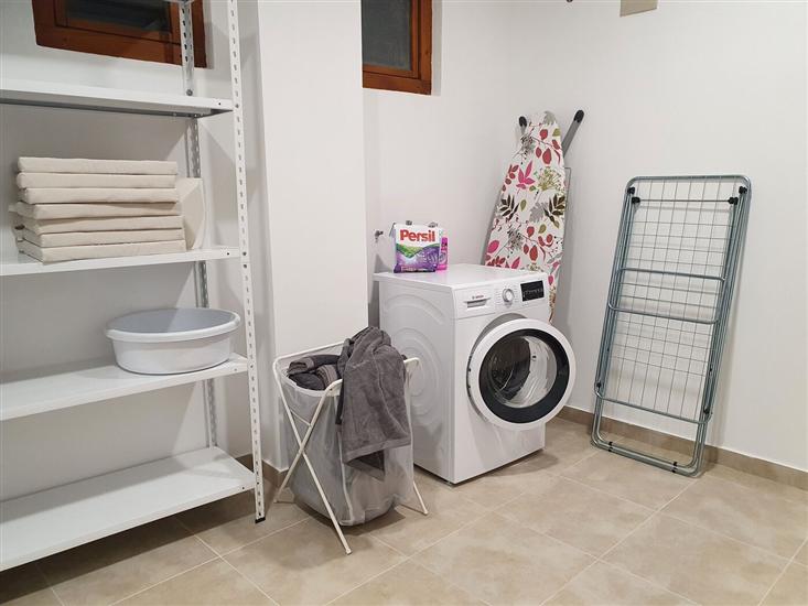 House K1, for 12 persons