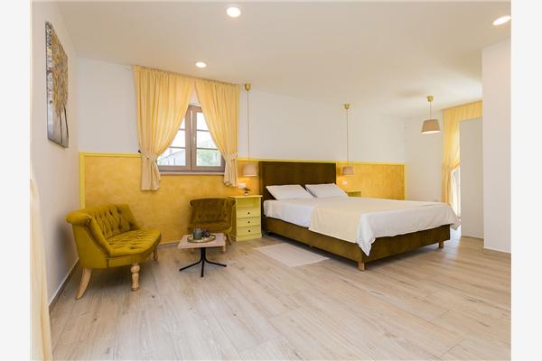 House K1, for 8 persons