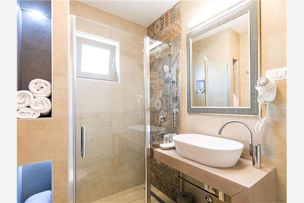 House K1, for 8 persons