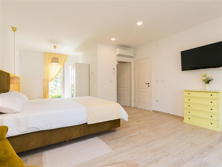 House K1, for 8 persons