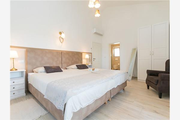 House K1, for 8 persons