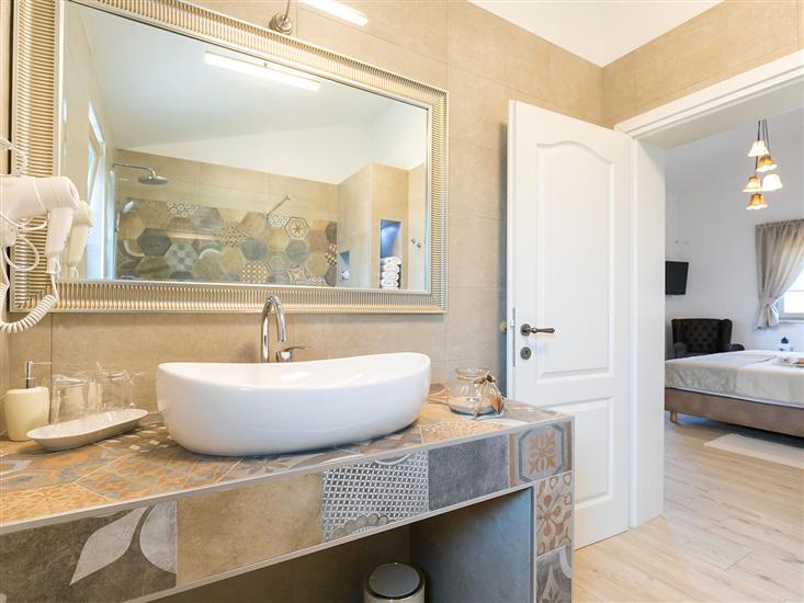 House K1, for 8 persons