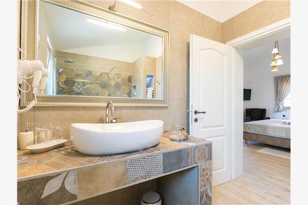 House K1, for 8 persons