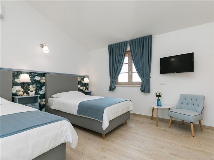 House K1, for 8 persons