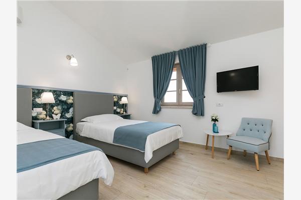 House K1, for 8 persons