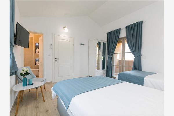 House K1, for 8 persons