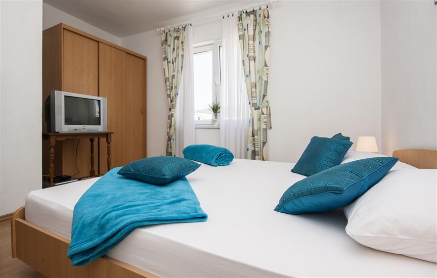 Apartment A2, for 3 persons