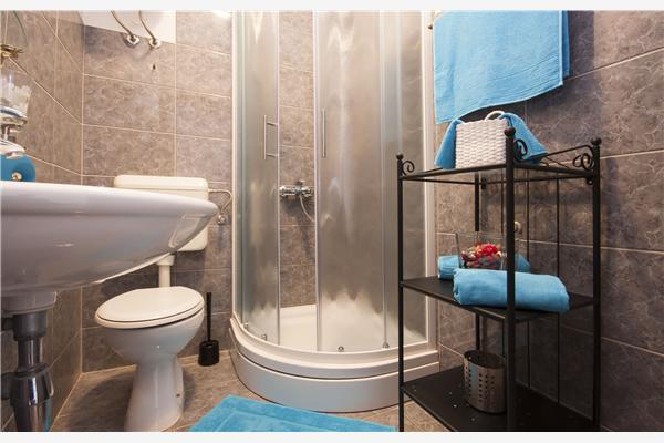 Apartment A2, for 3 persons