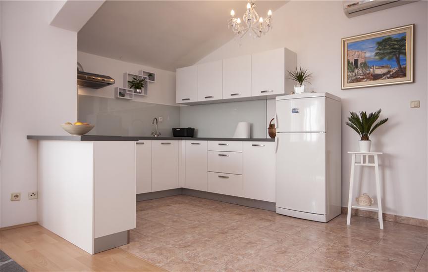 Apartment A3, for 5 persons