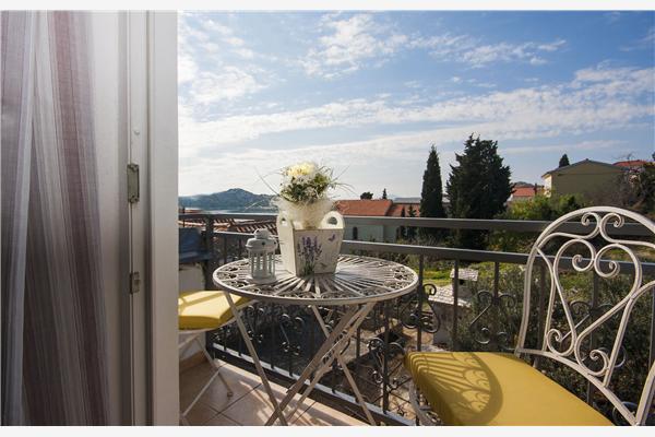 Apartment A3, for 5 persons