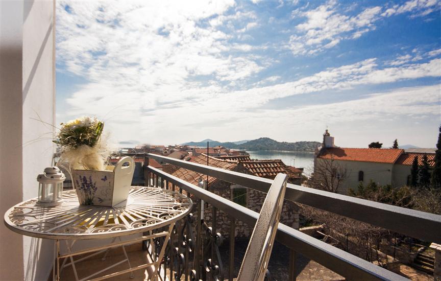 Apartment A3, for 5 persons