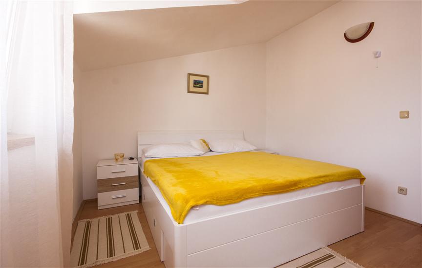 Apartment A3, for 5 persons