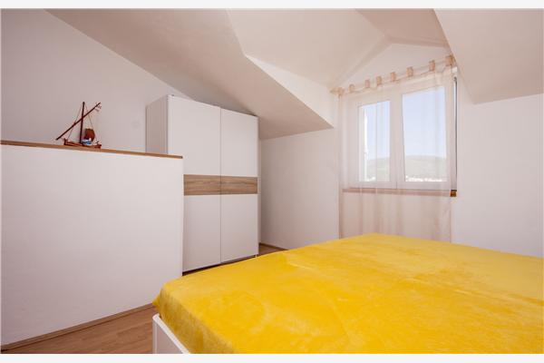 Apartment A3, for 5 persons