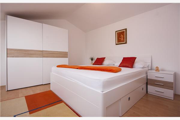 Apartment A3, for 5 persons