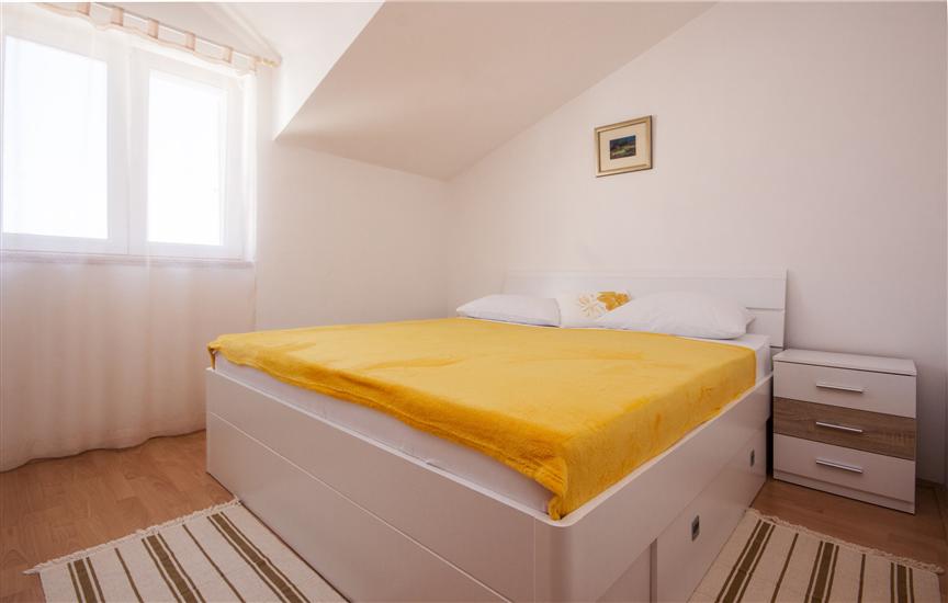 Apartment A3, for 5 persons