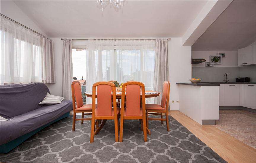 Apartment A3, for 5 persons