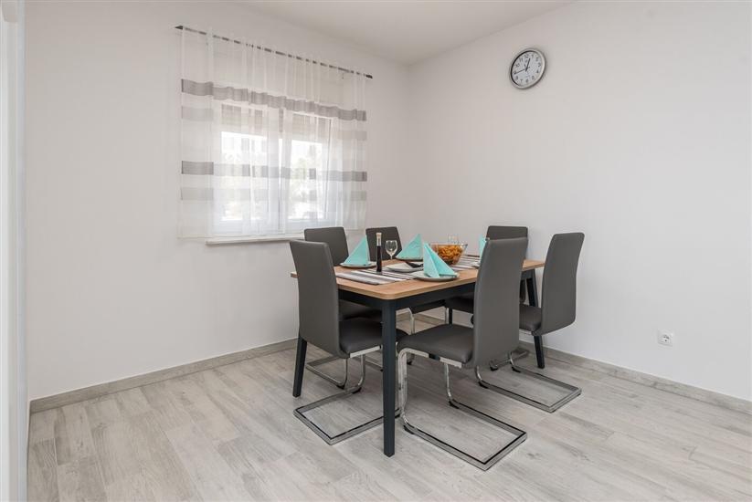 Apartment A1, for 6 persons