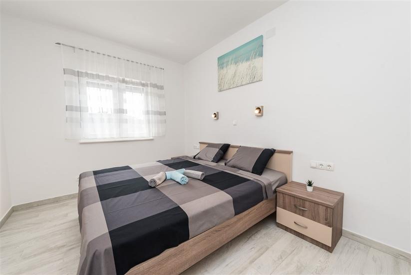 Apartment A2, for 6 persons