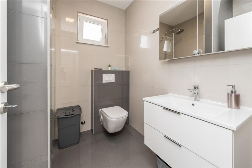 Apartment A2, for 6 persons