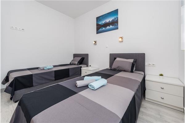 Apartment A2, for 6 persons