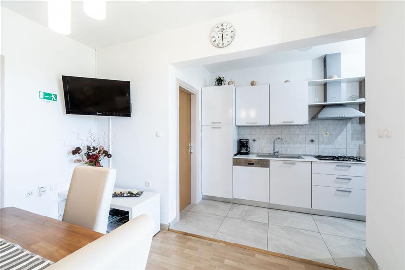 Apartment A1, for 5 persons
