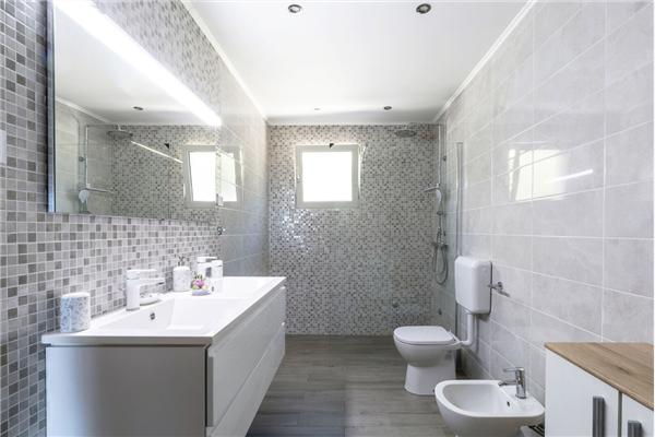 Apartment A1, for 5 persons