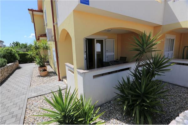 Apartment A2, for 4 persons