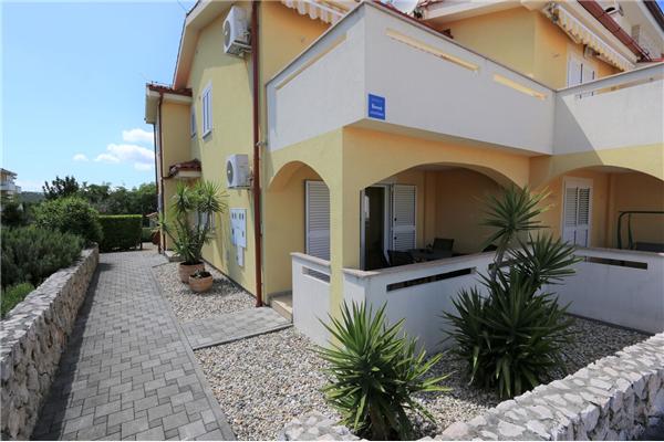 Apartment A2, for 4 persons