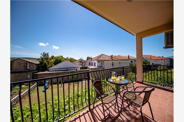 Apartman A2, za 8 osoba/e