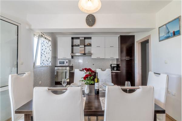 Apartment A2, for 5 persons