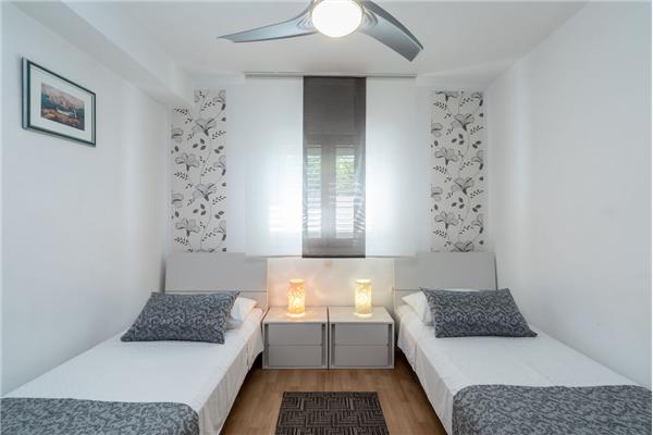 Apartment A2, for 5 persons