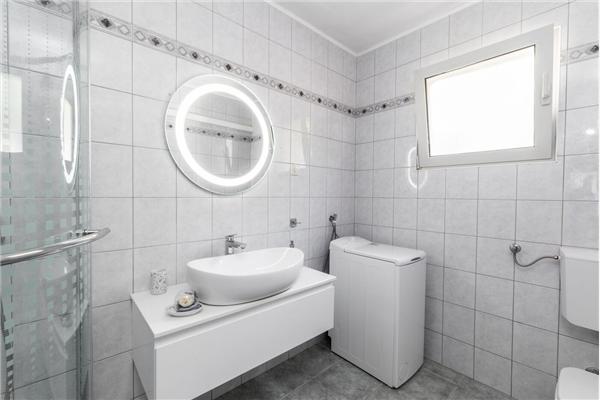 Apartment A2, for 5 persons