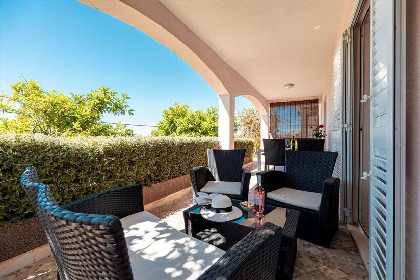 Apartment A2, for 5 persons