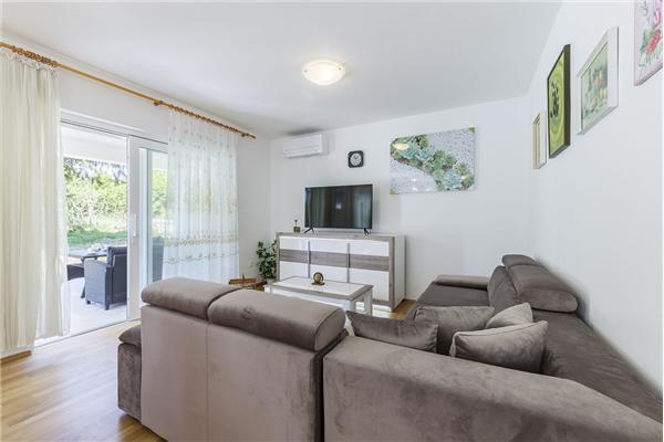 House K1, for 12 persons