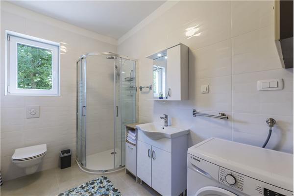 House K1, for 12 persons