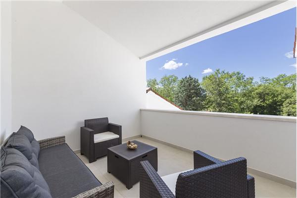 House K1, for 12 persons