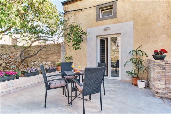 Apartment A2, for 2 persons