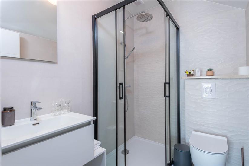 House K1, for 8 persons