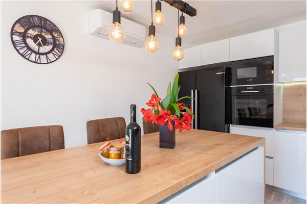 House K1, for 8 persons