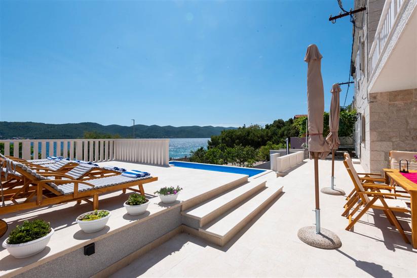 House K1, for 8 persons