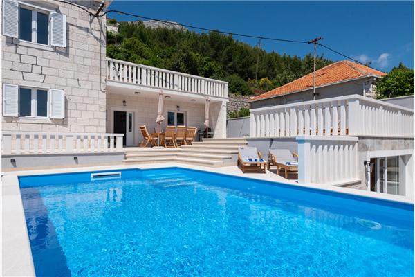 House K1, for 8 persons