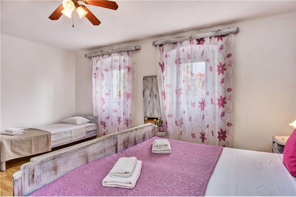 House K1, for 5 persons